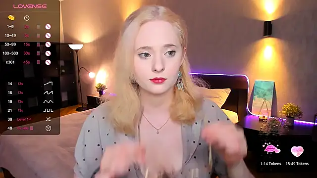 Aemilia  online show from January 2025 12:13:01 PM