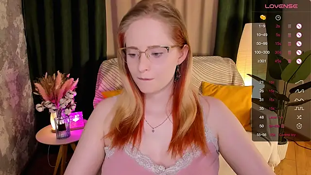 Aemilia  online show from April 2026 07:35:01 AM