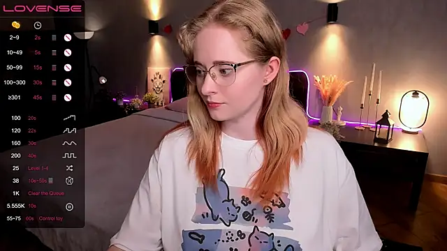 Snapshot of Aemilia_ chatting on July 2026 08:38:01 AM Aemilia online show from July 2026 08:38:01 AM