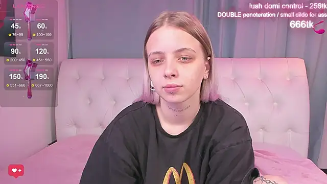 Alice Halle online show from October 2025 04:15:01 AM