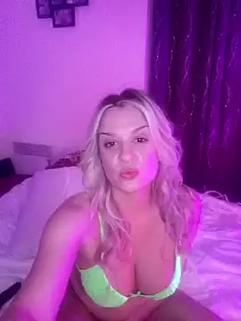 Snapshot of SpicyVicky chatting on February 2025 03:15:02 PM SpicyVicky online show from February 2025 03:15:02 PM