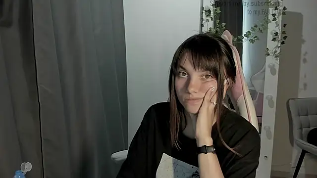 MashkaRay online show from September 2025 11:54:02 AM