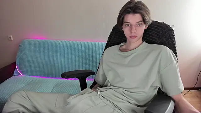 Liam sexy1 online show from February 2025 02:20:01 PM