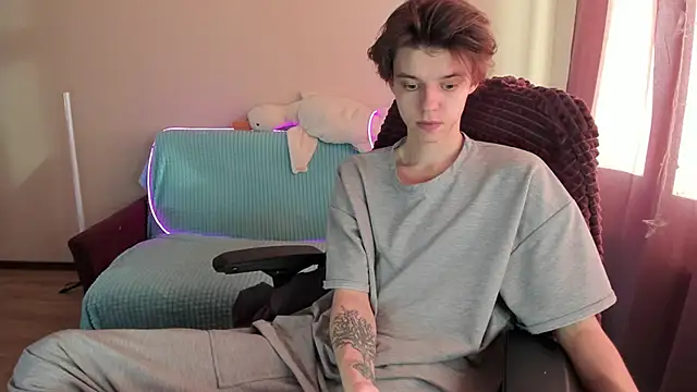 Liam sexy1 online show from March 2025 03:20:01 PM