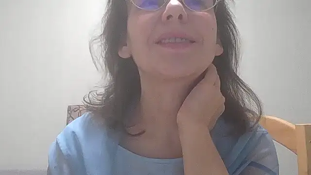 HollyJewel online show from December 2024 04:16:02 PM