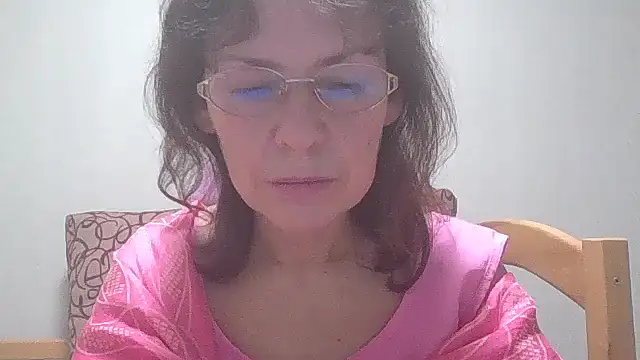 HollyJewel online show from January 2025 07:43:01 PM