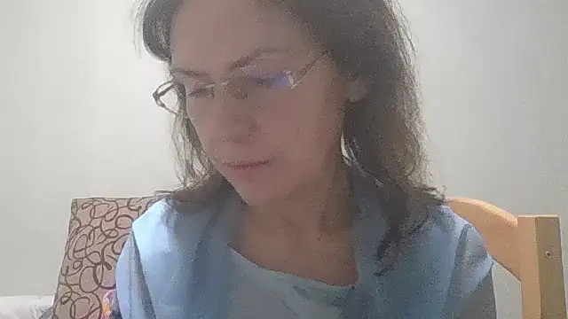 HollyJewel online show from January 2025 07:51:02 PM