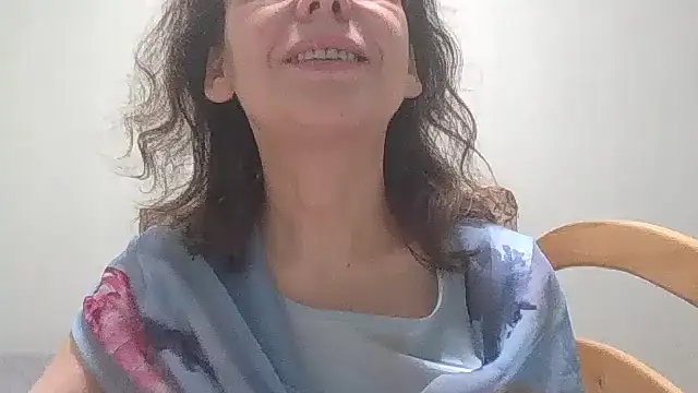 HollyJewel online show from March 2025 05:39:01 PM