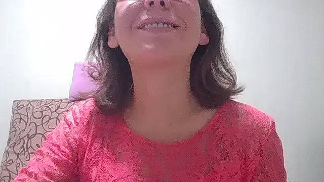 HollyJewel online show from October 2025 05:25:02 PM