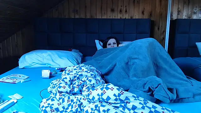 BoeseMoni1998 online show from February 2025 01:19:02 PM