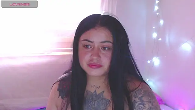 Snapshot of PamelaDoouce chatting on March 2025 12:14:02 PM PamelaDoouce online show from March 2025 12:14:02 PM