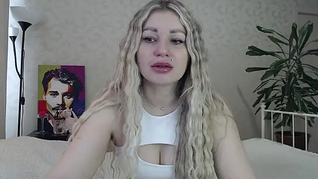 ShyEvaa online show from April 2026 04:48:01 AM