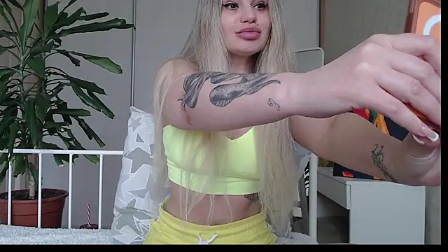 ShyEvaa online show from May 2026 05:14:02 AM