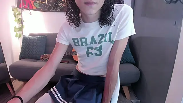 Snapshot of Danni_boy chatting on December 2024 11:31:02 PM Danni boy online show from December 2024 11:31:02 PM