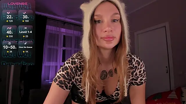 Snapshot of soffi_lav chatting on December 2024 10:28:01 PM soffi lav online show from December 2024 10:28:01 PM