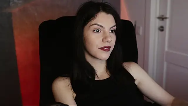 Snapshot of mistress__rochelle chatting on January 2025 02:07:02 PM mistress rochelle online show from January 2025 02:07:02 PM