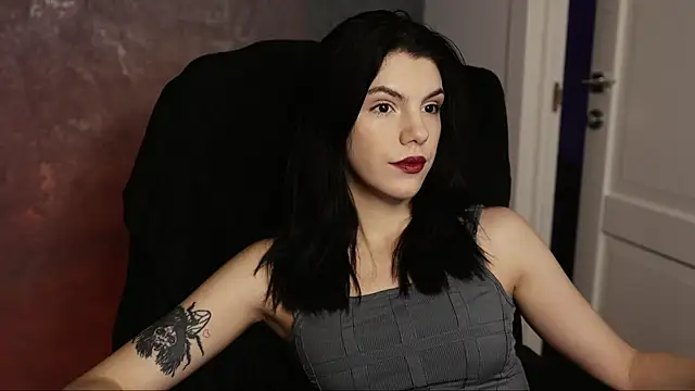 Snapshot of mistress__rochelle chatting on February 2025 05:51:01 PM mistress rochelle online show from February 2025 05:51:01 PM