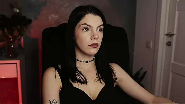 Snapshot of mistress__rochelle chatting on February 2025 06:37:01 PM mistress rochelle online show from February 2025 06:37:01 PM