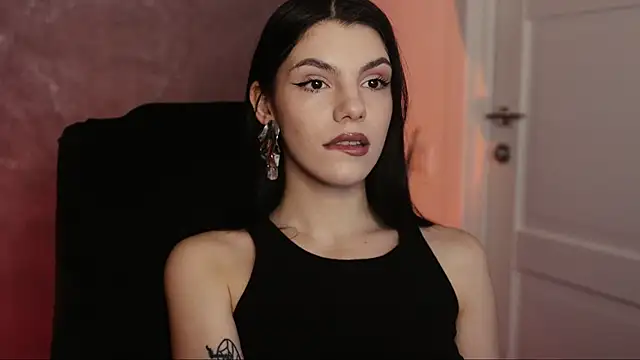 Snapshot of mistress__rochelle chatting on March 2025 10:39:02 PM mistress rochelle online show from March 2025 10:39:02 PM