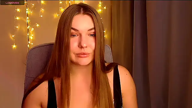 Snapshot of Glory_air chatting on September 2025 08:15:01 AM Glory air online show from September 2025 08:15:01 AM