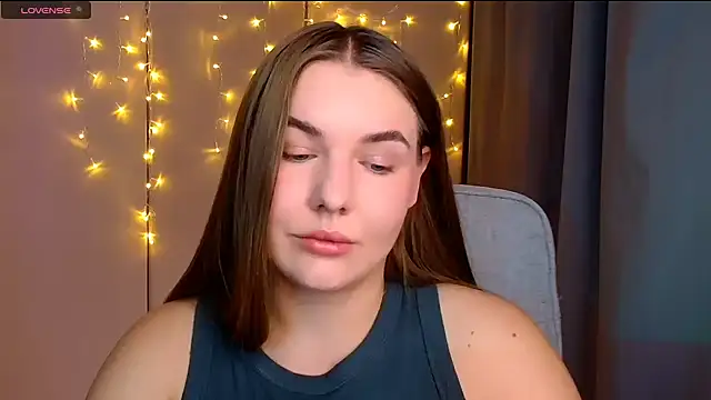 Snapshot of Glory_air chatting on September 2025 08:40:01 AM Glory air online show from September 2025 08:40:01 AM