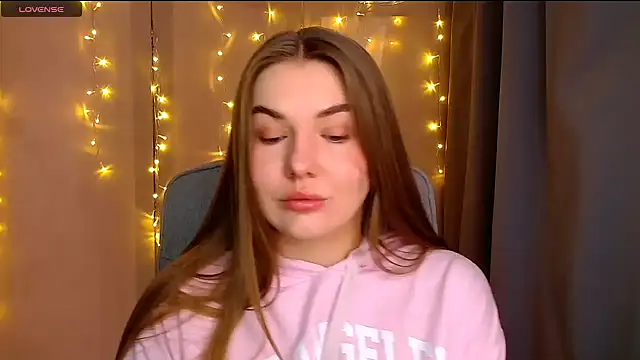 Snapshot of Glory_air chatting on October 2025 07:25:02 AM Glory air online show from October 2025 07:25:02 AM