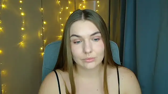 Snapshot of Glory_air chatting on October 2025 09:32:01 AM Glory air online show from October 2025 09:32:01 AM