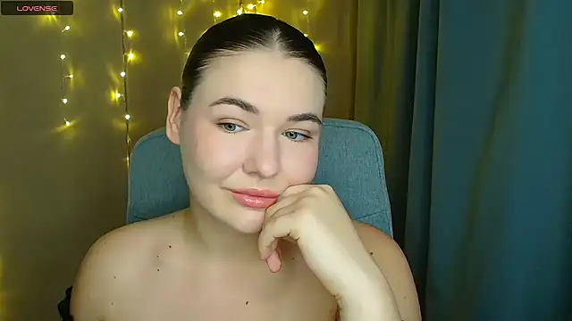 Snapshot of Glory_air chatting on November 2025 08:35:02 AM Glory air online show from November 2025 08:35:02 AM