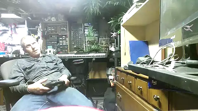 mrwinsalot88 online show from October 2025 04:38:01 AM