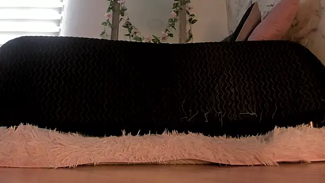 Bella desi  online show from October 2025 01:11:01 PM