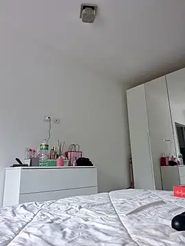 Snapshot of Emily_Posh chatting on September 2025 11:25:01 AM Emily Posh online show from September 2025 11:25:01 AM