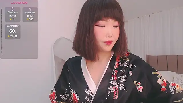 Snapshot of TumiLio chatting on January 2025 04:52:02 AM TumiLio online show from January 2025 04:52:02 AM