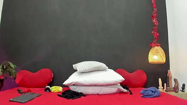 Luna smit08 online show from April 2026 10:49:02 PM