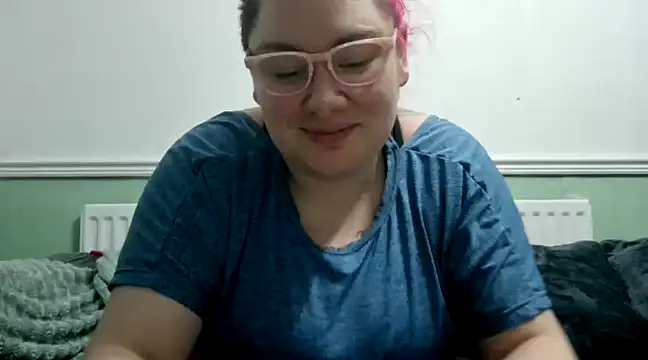 Bustycurves online show from December 2024 04:29:02 PM