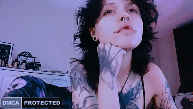 NaughtyLittleFox online show from June 2026 06:25:01 AM