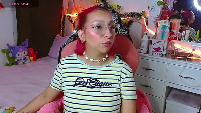 Littlerouse  online show from January 2026 06:05:01 AM