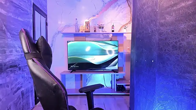 Snapshot of saracaball_ chatting on November 2025 01:00:01 PM saracaball online show from November 2025 01:00:01 PM