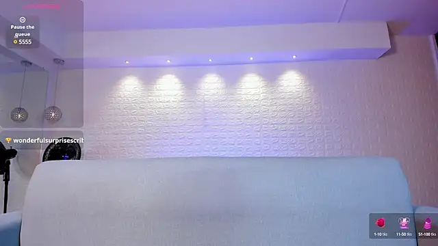 Snapshot of violet_scott chatting on February 2025 10:54:02 AM violet scott online show from February 2025 10:54:02 AM