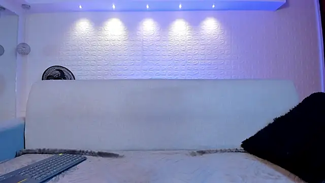 Snapshot of violet_scott chatting on February 2025 04:56:02 PM violet scott online show from February 2025 04:56:02 PM