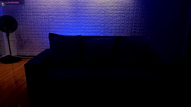 Snapshot of violet_scott chatting on February 2025 10:47:02 AM violet scott online show from February 2025 10:47:02 AM