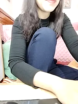 cream1299 online show from November 2025 03:16:02 AM