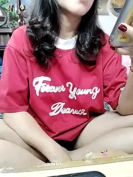 cream1299 online show from May 2026 01:33:01 AM