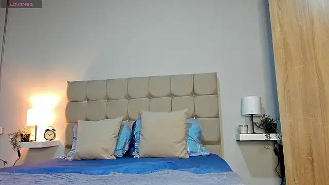 Camille Cedrik online show from March 2026 10:59:02 PM