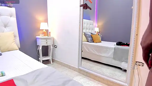 Snapshot of Melinahills chatting on January 2025 01:53:02 PM Melinahills online show from January 2025 01:53:02 PM