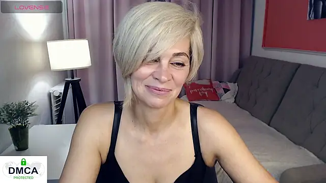 Blonde lola444 online show from July 2026 05:56:01 PM