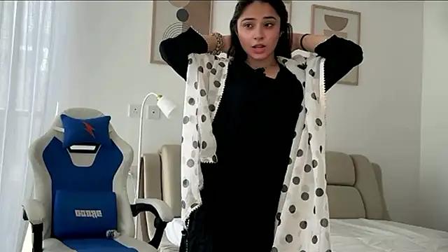 demieliss online show from March 2026 09:46:02 AM