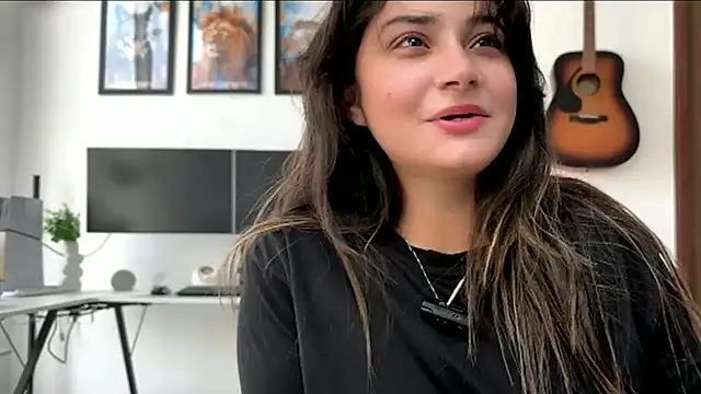 demieliss online show from May 2026 08:45:01 AM