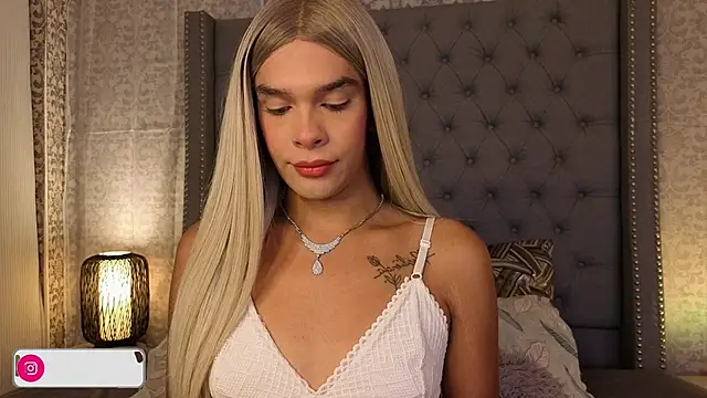 Shantal Joness online show from October 2025 09:54:02 PM