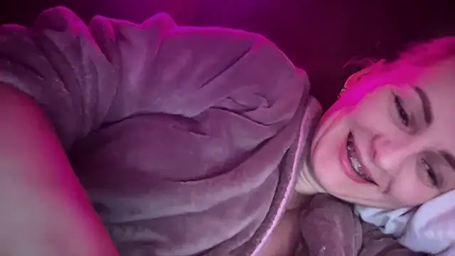 Viola sweet online show from February 2025 05:10:02 PM