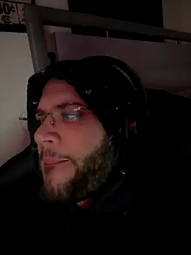 Snapshot of Joker19196 chatting on December 2025 01:32:02 AM Joker19196 online show from December 2025 01:32:02 AM